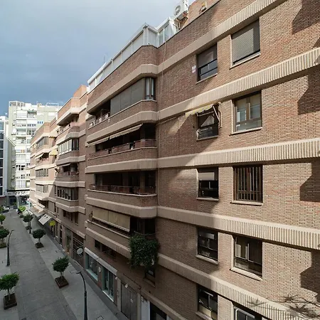 Lejlighed Expoholidays - General Tamayo Parking Gratis