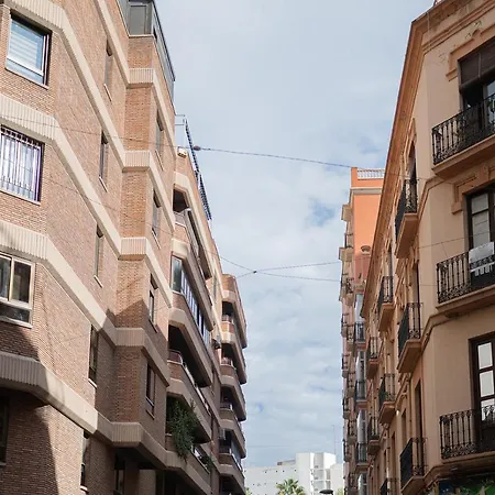 Expoholidays - General Tamayo Parking Gratis
