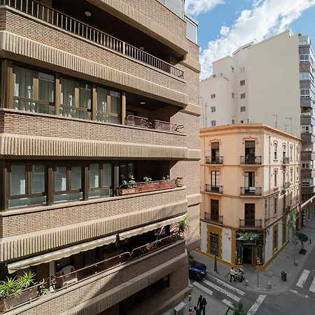 Expoholidays - General Tamayo Parking Gratis Almería